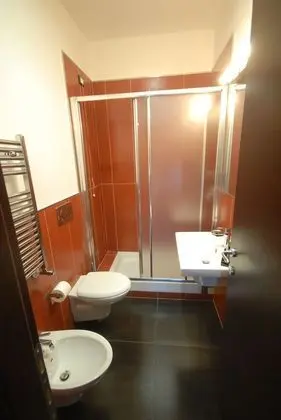 Üç Kişilik Oda