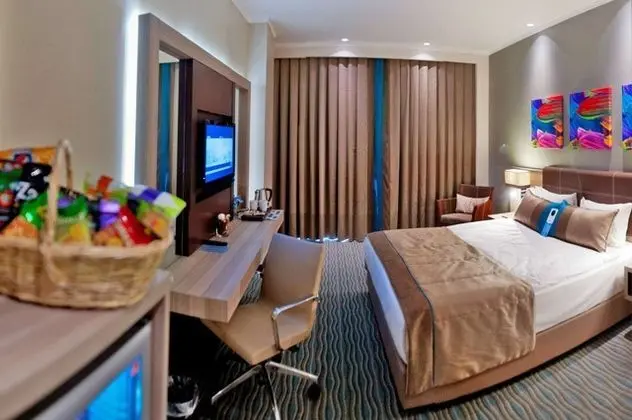 Standart Oda, Şehir Manzaralı