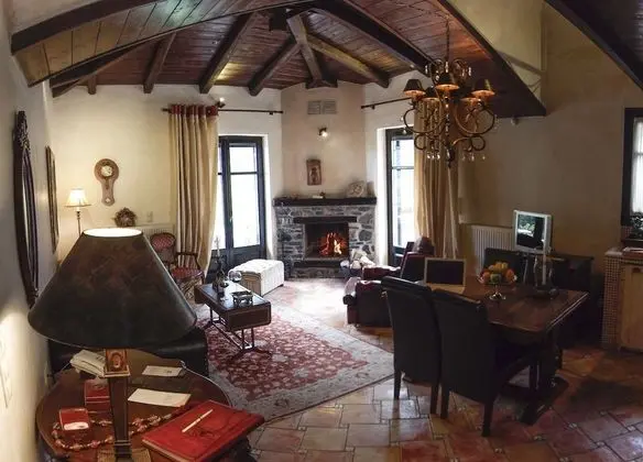 Deluxe Villa (1 bath)