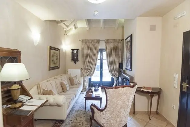 Deluxe Villa (2 baths)