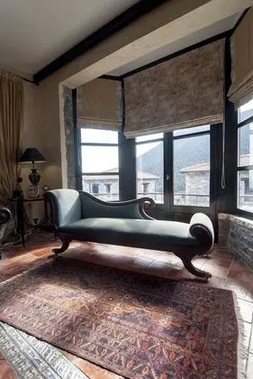 Deluxe Villa (3 space)