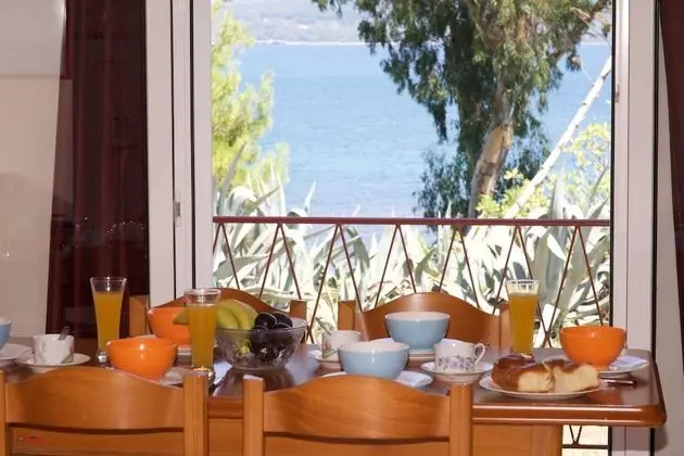 Apart Daire, 3 Yatak Odası, Deniz Manzaralı, Zemin Kat