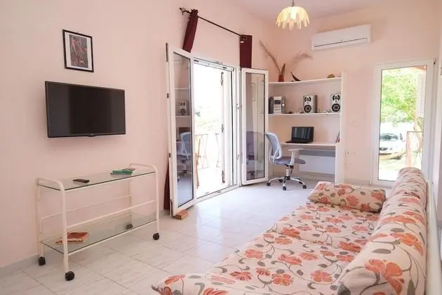 Apart Daire, 3 Yatak Odası, Deniz Manzaralı, Zemin Kat