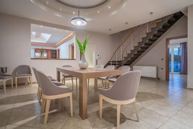 Villa, Kişiye Özel Havuzlu