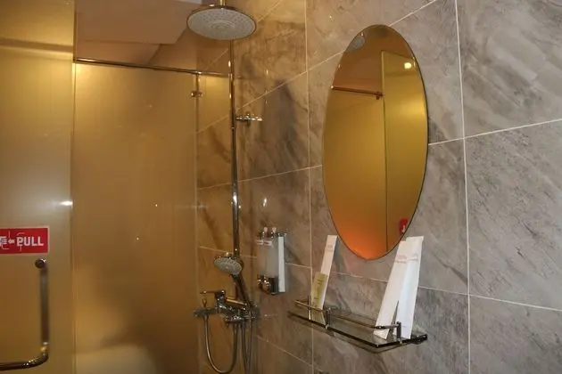 Standard Tek Büyük Yataklı Oda