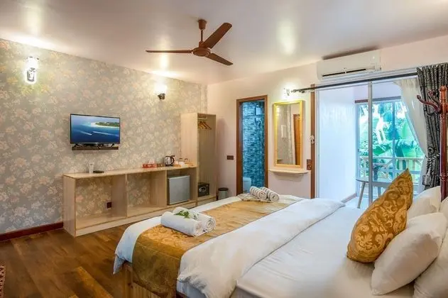 Comfort Tek Büyük veya İki Ayrı Yataklı Oda