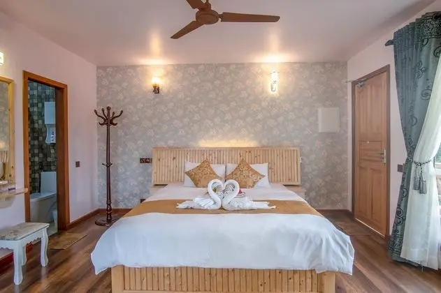Deluxe Tek Büyük Yataklı Oda