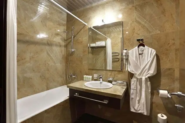Standard Tek Büyük Yataklı Oda