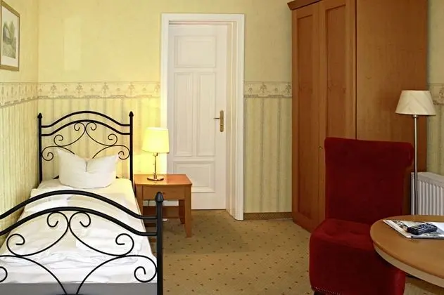 Tek Kişilik Oda (in the Villa Building)