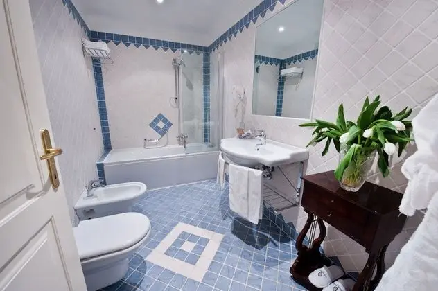 Romantic Tek Büyük veya İki Ayrı Yataklı Oda, Şehir Manzaralı