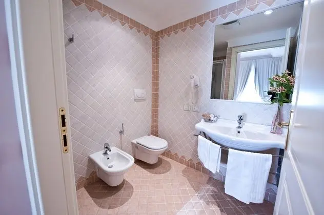 Romantic Tek Büyük veya İki Ayrı Yataklı Oda, Şehir Manzaralı