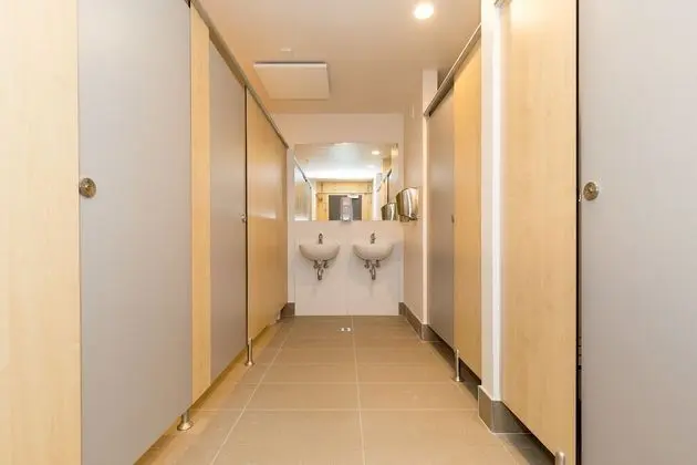 Tek Kişilik Oda, Ortak Banyo