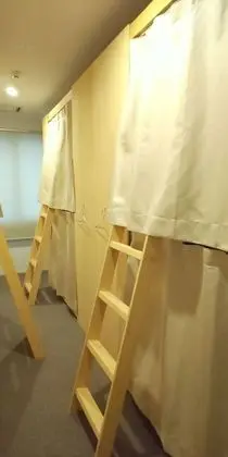 Ortak Ranzalı Oda, Sadece kadınlar için