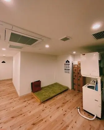 Ortak Ranzalı Oda, Sadece kadınlar için