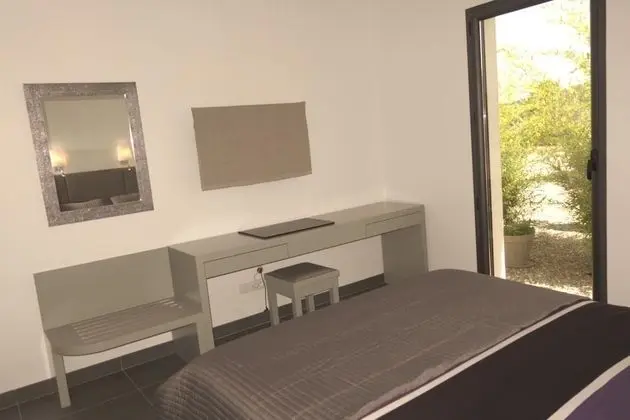 Deluxe Oda, 1 Büyük (Queen) Boy Yatak