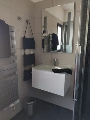 Deluxe Oda, 1 Büyük (Queen) Boy Yatak