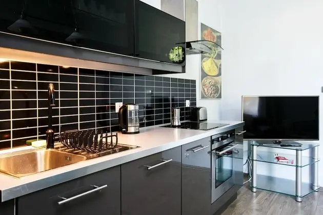 Superior Apart Daire, 2 Yatak Odası, Mutfak, Bahçe Manzaralı