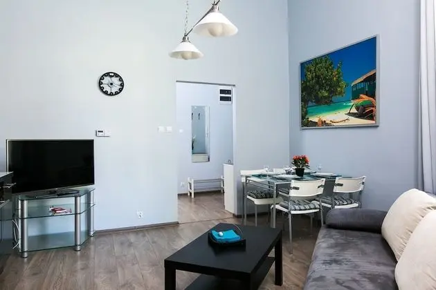 Superior Apart Daire, 2 Yatak Odası, Mutfak, Bahçe Manzaralı