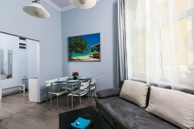 Superior Apart Daire, 2 Yatak Odası, Mutfak, Bahçe Manzaralı