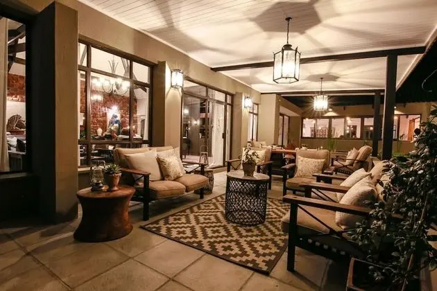 Deluxe Elegant Twin Room