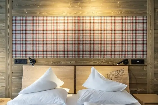 Comfort Tek Büyük Yataklı Oda (Kolmnock)