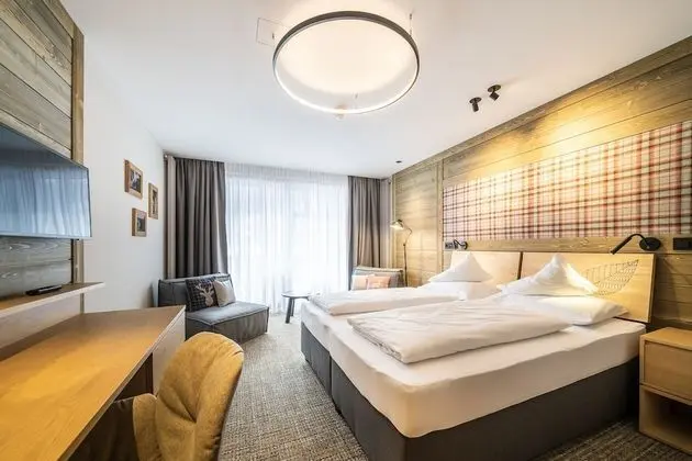 Comfort Tek Büyük Yataklı Oda (Kolmnock)