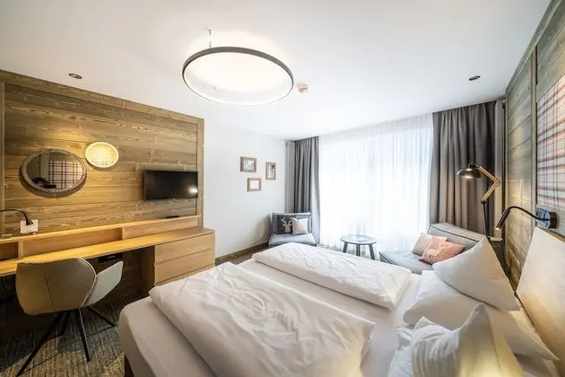 Comfort Tek Büyük Yataklı Oda (Kolmnock)