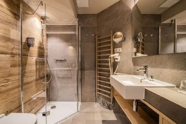 Junior Tek Büyük Yataklı Oda, Balkon, Dağ Manzaralı