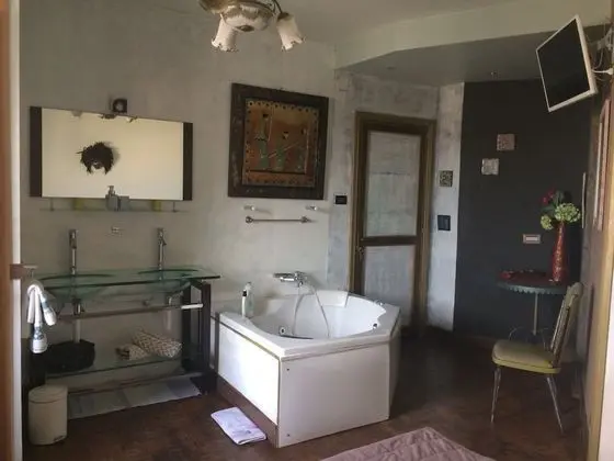 Tek Büyük Yataklı Oda, Jakuzi (Benessere)