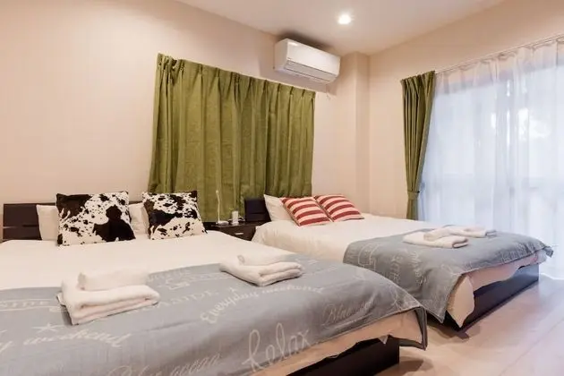 Ev (Private Vacation, 1F)