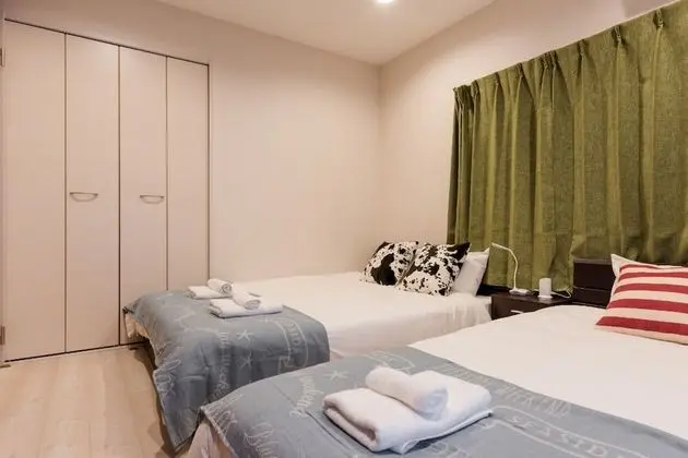 Ev (Private Vacation, 1F)