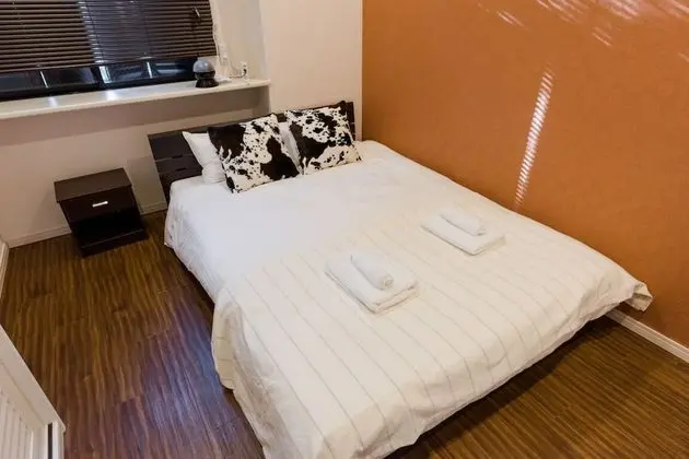Ev (Private Vacation, 1F)