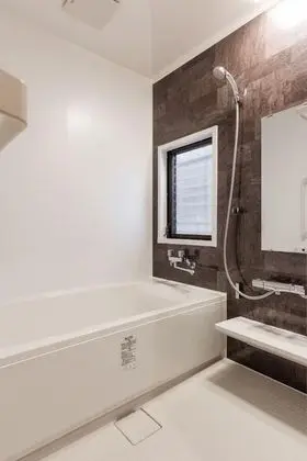 Ev (Private Vacation, 1F)