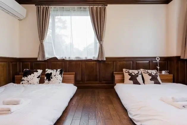 Ev (Private Vacation, 2F)