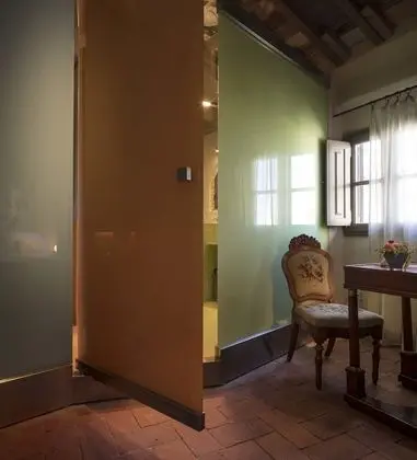 Classic Tek Büyük Yataklı Oda