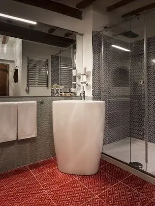 Superior Tek Büyük Yataklı Oda