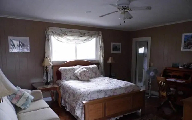 Oda, 1 Büyük (Queen) Boy Yatak