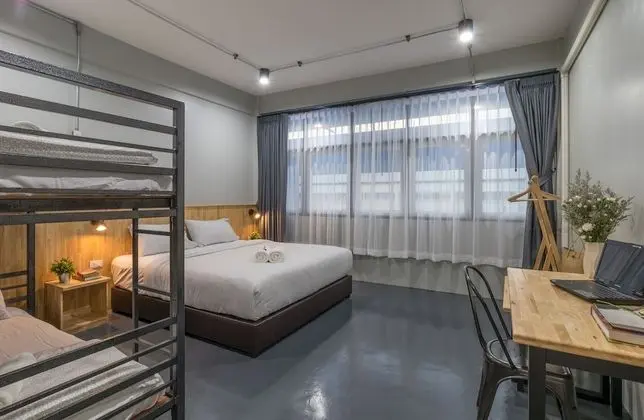2 Bedrooms Apartment