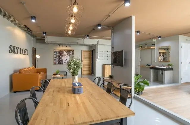 2 Bedrooms Apartment