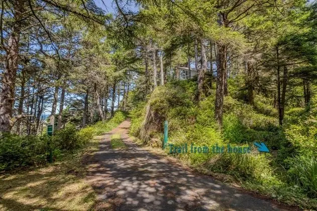 Ev, Birden Çok Yatak (Otter Rock Hideaway)