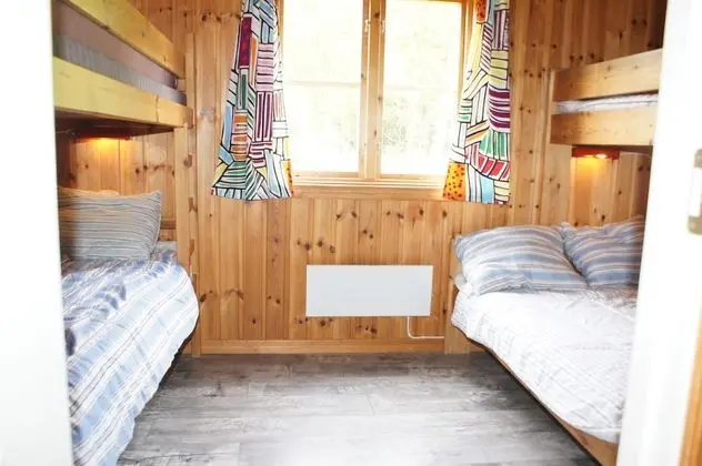 Family Kulübe (Storstugan)