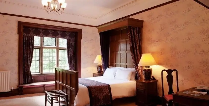 Select Room