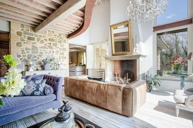 Villa, Sigara İçilebilir
