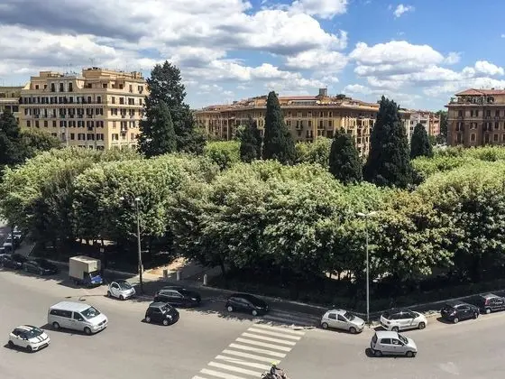 Deluxe Tek Büyük veya İki Ayrı Yataklı Oda, Şehir Manzaralı