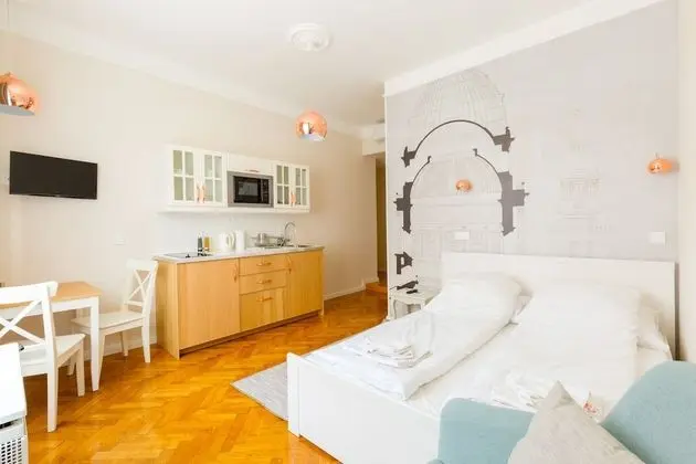 Premier Stüdyo, 1 Büyük (Queen) Boy Yatak