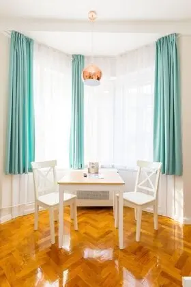 Premier Stüdyo, 1 Büyük (Queen) Boy Yatak