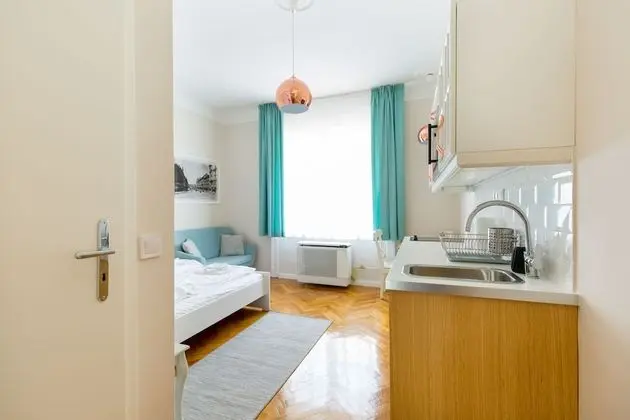 Premier Stüdyo, 1 Büyük (Queen) Boy Yatak