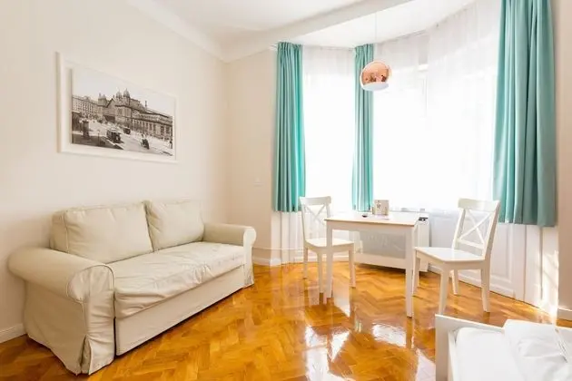 Premier Stüdyo, 1 Büyük (Queen) Boy Yatak