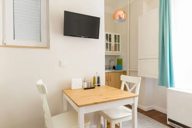 Standard Stüdyo, 1 Büyük (Queen) Boy Yatak