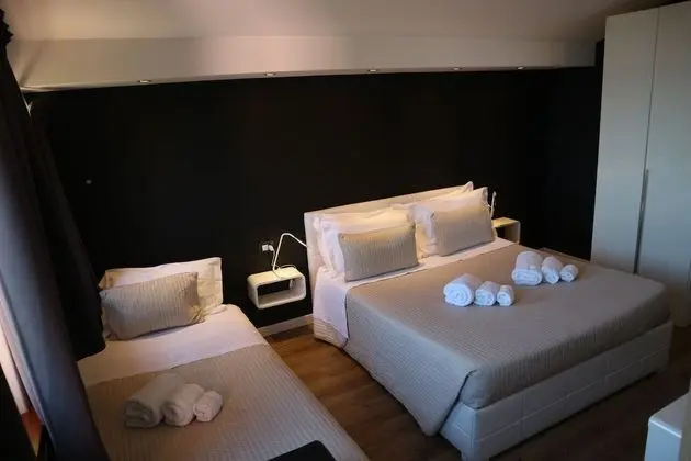 Standard Üç Kişilik Oda (shower  with hydromassage)